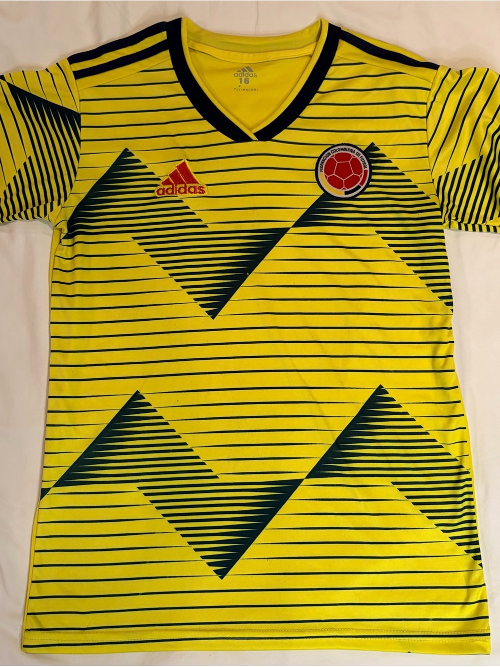 Adidas Colombia Soccer Jersey Size 16 Yellow Navy Geometric ClimaCool EUC